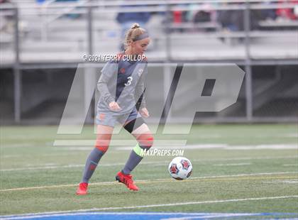 Thumbnail 1 in Syracuse vs. Skyridge (UHSAA 6A Semifinal) photogallery.