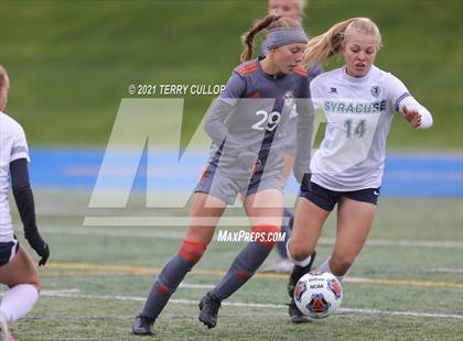 Thumbnail 2 in Syracuse vs. Skyridge (UHSAA 6A Semifinal) photogallery.