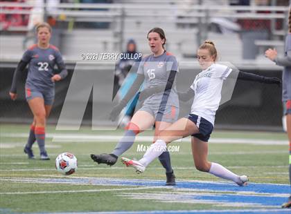 Thumbnail 3 in Syracuse vs. Skyridge (UHSAA 6A Semifinal) photogallery.
