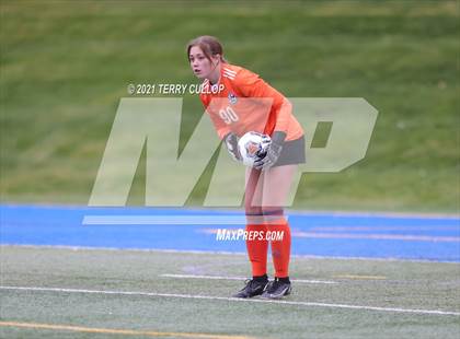 Thumbnail 1 in Syracuse vs. Skyridge (UHSAA 6A Semifinal) photogallery.