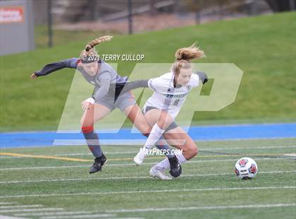 Thumbnail 3 in Syracuse vs. Skyridge (UHSAA 6A Semifinal) photogallery.