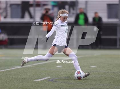 Thumbnail 1 in Syracuse vs. Skyridge (UHSAA 6A Semifinal) photogallery.