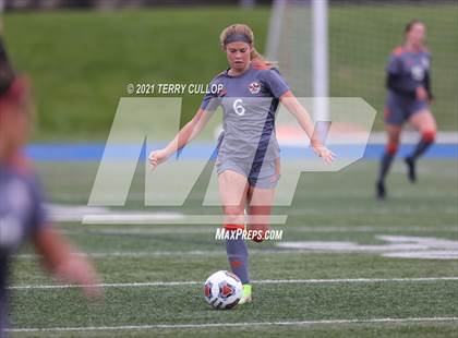 Thumbnail 1 in Syracuse vs. Skyridge (UHSAA 6A Semifinal) photogallery.