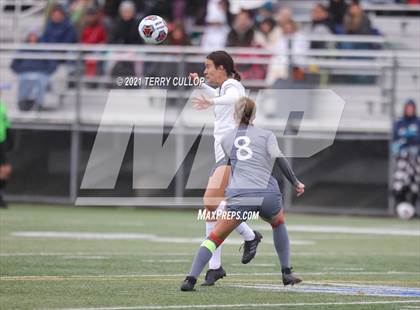 Thumbnail 3 in Syracuse vs. Skyridge (UHSAA 6A Semifinal) photogallery.