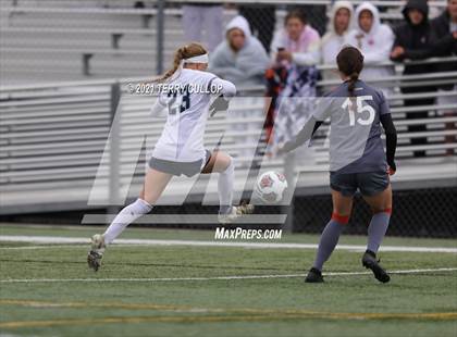 Thumbnail 1 in Syracuse vs. Skyridge (UHSAA 6A Semifinal) photogallery.