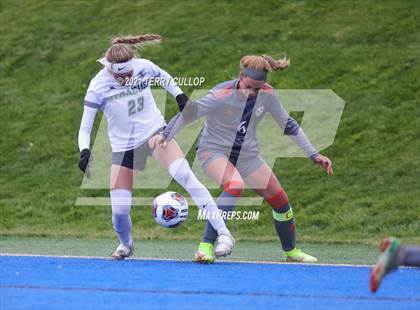 Thumbnail 1 in Syracuse vs. Skyridge (UHSAA 6A Semifinal) photogallery.