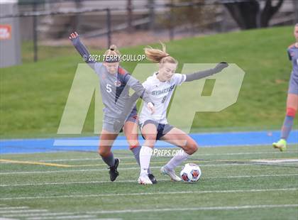 Thumbnail 2 in Syracuse vs. Skyridge (UHSAA 6A Semifinal) photogallery.