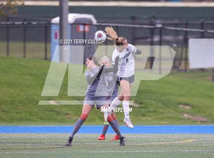 Thumbnail 2 in Syracuse vs. Skyridge (UHSAA 6A Semifinal) photogallery.