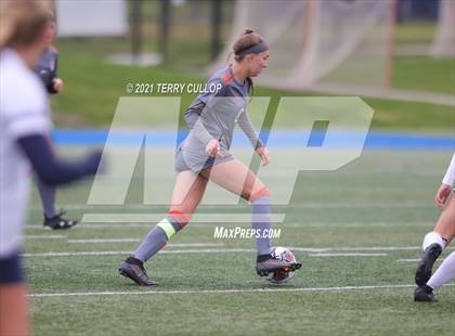 Thumbnail 2 in Syracuse vs. Skyridge (UHSAA 6A Semifinal) photogallery.