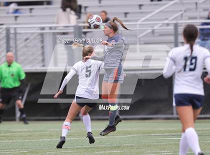 Thumbnail 2 in Syracuse vs. Skyridge (UHSAA 6A Semifinal) photogallery.