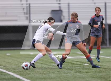 Thumbnail 3 in Syracuse vs. Skyridge (UHSAA 6A Semifinal) photogallery.