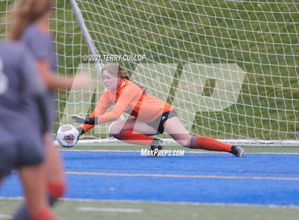 Thumbnail 1 in Syracuse vs. Skyridge (UHSAA 6A Semifinal) photogallery.
