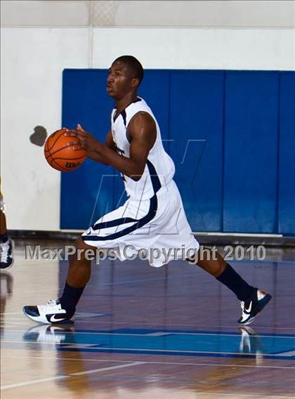 Thumbnail 1 in St. Mark's vs Oakridge (Trinity Valley Shootout) photogallery.
