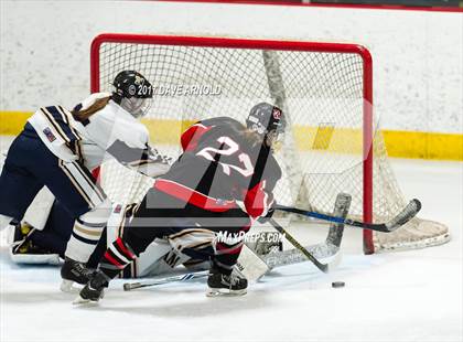 Thumbnail 3 in Needham vs. Reading (MIAA Division 1 Semifinal) photogallery.