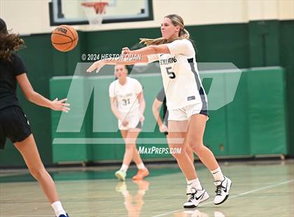 Thumbnail 2 in San Juan Hills vs. Villa Park (VP/Brea Winter Classic) photogallery.