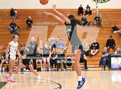 Thumbnail 2 in San Juan Hills vs. Villa Park (VP/Brea Winter Classic) photogallery.