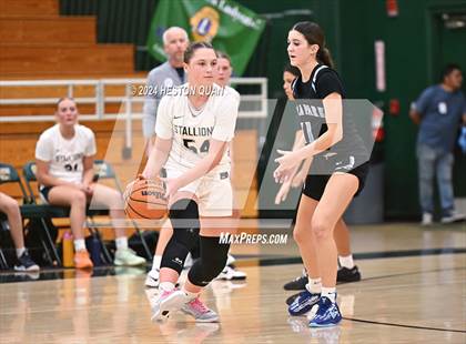 Thumbnail 2 in San Juan Hills vs. Villa Park (VP/Brea Winter Classic) photogallery.