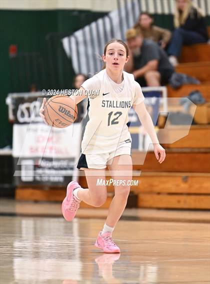 Thumbnail 2 in San Juan Hills vs. Villa Park (VP/Brea Winter Classic) photogallery.
