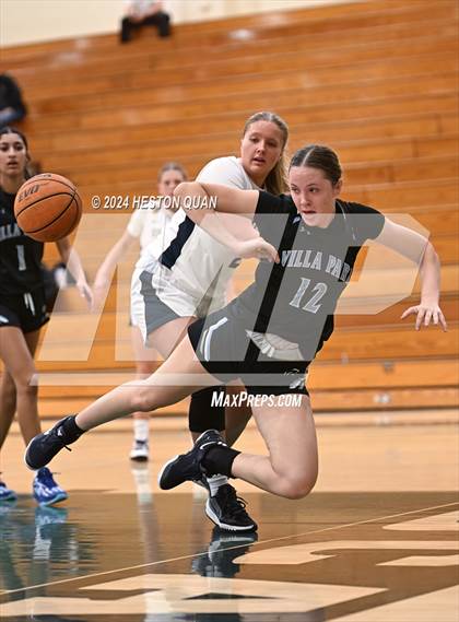 Thumbnail 2 in San Juan Hills vs. Villa Park (VP/Brea Winter Classic) photogallery.
