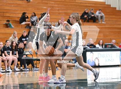 Thumbnail 2 in San Juan Hills vs. Villa Park (VP/Brea Winter Classic) photogallery.