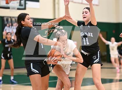 Thumbnail 2 in San Juan Hills vs. Villa Park (VP/Brea Winter Classic) photogallery.
