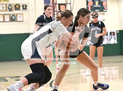 Thumbnail 2 in San Juan Hills vs. Villa Park (VP/Brea Winter Classic) photogallery.