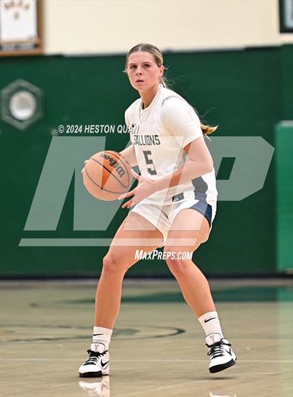 Thumbnail 3 in San Juan Hills vs. Villa Park (VP/Brea Winter Classic) photogallery.