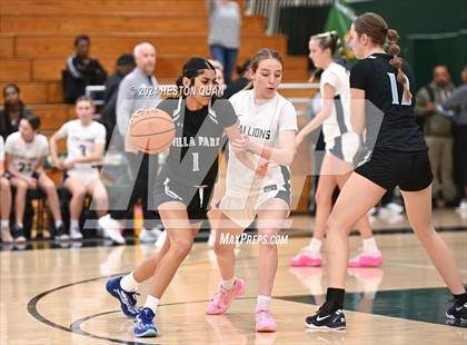 Thumbnail 2 in San Juan Hills vs. Villa Park (VP/Brea Winter Classic) photogallery.