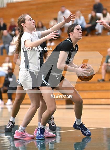 Thumbnail 3 in San Juan Hills vs. Villa Park (VP/Brea Winter Classic) photogallery.