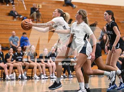 Thumbnail 1 in San Juan Hills vs. Villa Park (VP/Brea Winter Classic) photogallery.