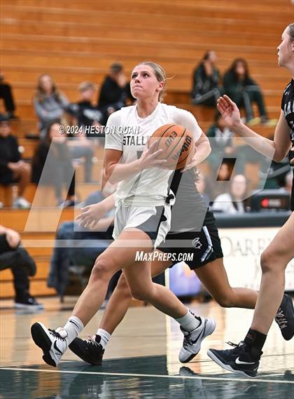 Thumbnail 3 in San Juan Hills vs. Villa Park (VP/Brea Winter Classic) photogallery.