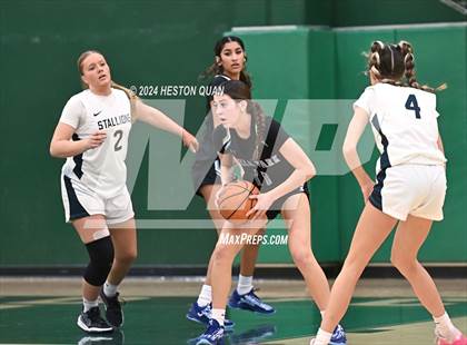 Thumbnail 3 in San Juan Hills vs. Villa Park (VP/Brea Winter Classic) photogallery.