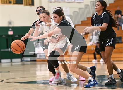 Thumbnail 2 in San Juan Hills vs. Villa Park (VP/Brea Winter Classic) photogallery.