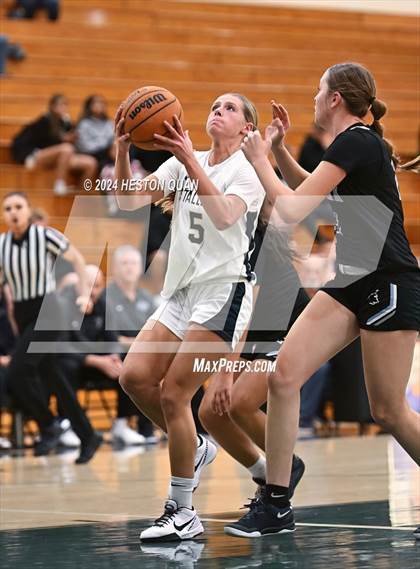 Thumbnail 1 in San Juan Hills vs. Villa Park (VP/Brea Winter Classic) photogallery.