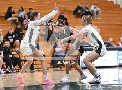Thumbnail 3 in San Juan Hills vs. Villa Park (VP/Brea Winter Classic) photogallery.