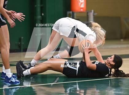 Thumbnail 1 in San Juan Hills vs. Villa Park (VP/Brea Winter Classic) photogallery.