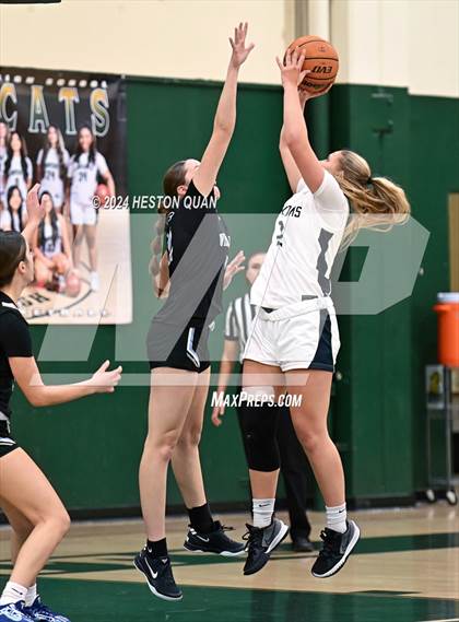 Thumbnail 1 in San Juan Hills vs. Villa Park (VP/Brea Winter Classic) photogallery.