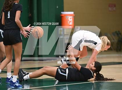 Thumbnail 3 in San Juan Hills vs. Villa Park (VP/Brea Winter Classic) photogallery.