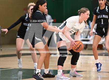Thumbnail 2 in San Juan Hills vs. Villa Park (VP/Brea Winter Classic) photogallery.