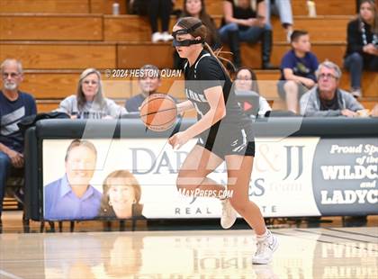 Thumbnail 1 in San Juan Hills vs. Villa Park (VP/Brea Winter Classic) photogallery.