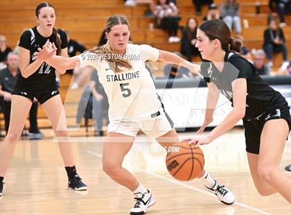 Thumbnail 2 in San Juan Hills vs. Villa Park (VP/Brea Winter Classic) photogallery.