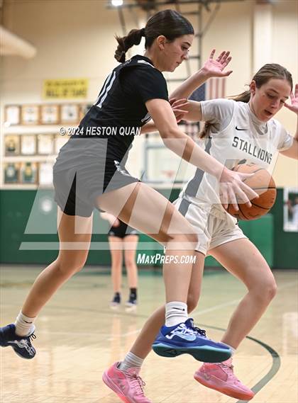 Thumbnail 1 in San Juan Hills vs. Villa Park (VP/Brea Winter Classic) photogallery.