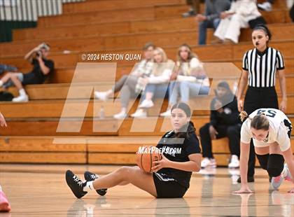 Thumbnail 3 in San Juan Hills vs. Villa Park (VP/Brea Winter Classic) photogallery.