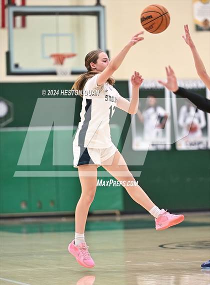 Thumbnail 3 in San Juan Hills vs. Villa Park (VP/Brea Winter Classic) photogallery.