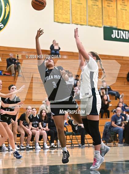 Thumbnail 3 in San Juan Hills vs. Villa Park (VP/Brea Winter Classic) photogallery.