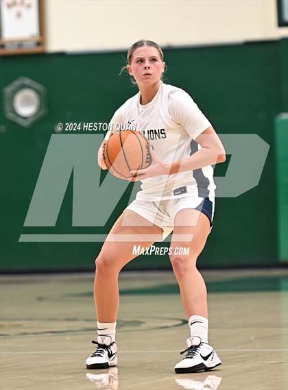 Thumbnail 1 in San Juan Hills vs. Villa Park (VP/Brea Winter Classic) photogallery.