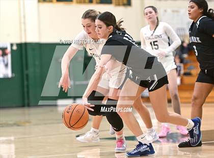Thumbnail 2 in San Juan Hills vs. Villa Park (VP/Brea Winter Classic) photogallery.
