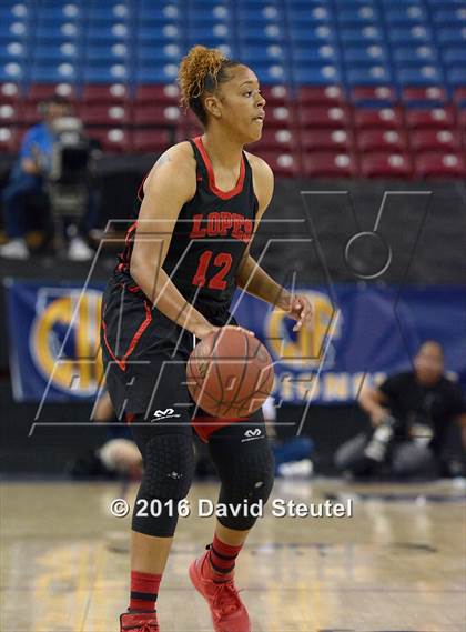 Thumbnail 3 in Antelope Valley vs. Cardinal Newman (CIF State D4 Final) photogallery.