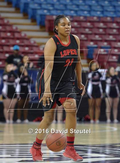 Thumbnail 2 in Antelope Valley vs. Cardinal Newman (CIF State D4 Final) photogallery.
