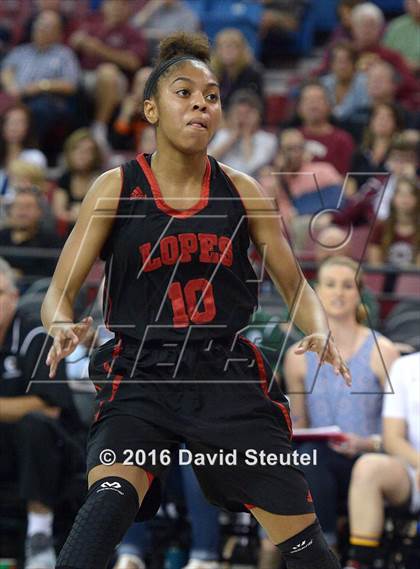 Thumbnail 3 in Antelope Valley vs. Cardinal Newman (CIF State D4 Final) photogallery.